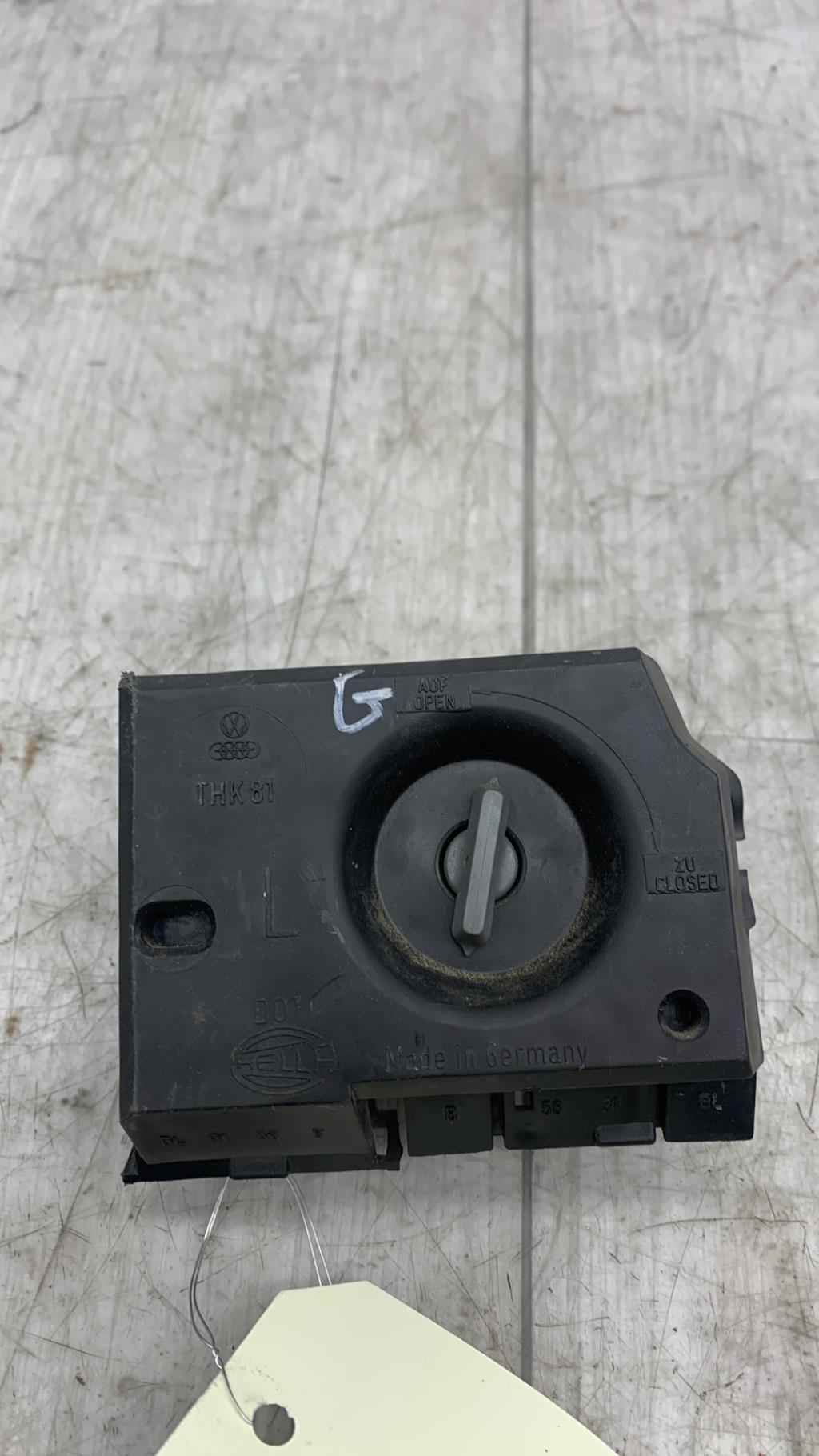 Base portalampade fanale posteriore sinistro AUDI 80 3 PHASE 1 Gasolina - 1