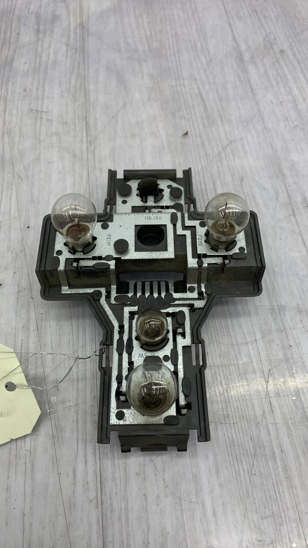 Base portalampade fanale posteriore sinistro SEAT IBIZA 2 PHASE 3 Gasolina - 1