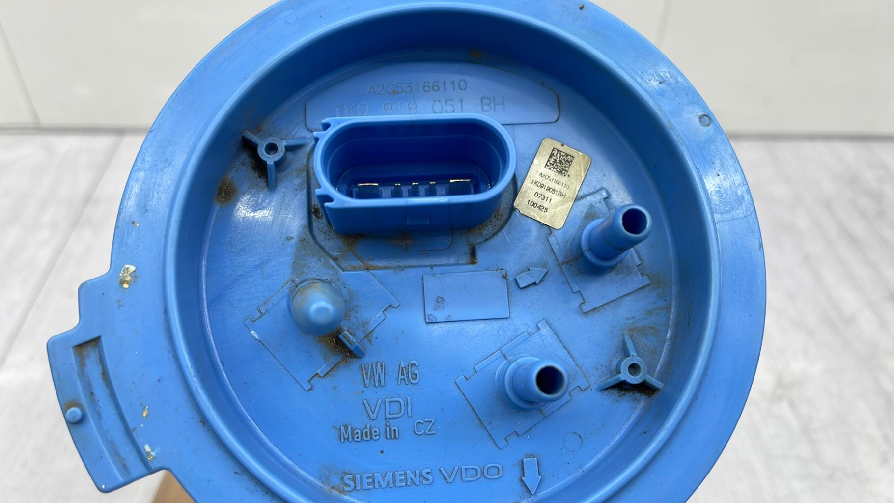 Pompe immergee VOLKSWAGEN GOLF 5 Essence - 1