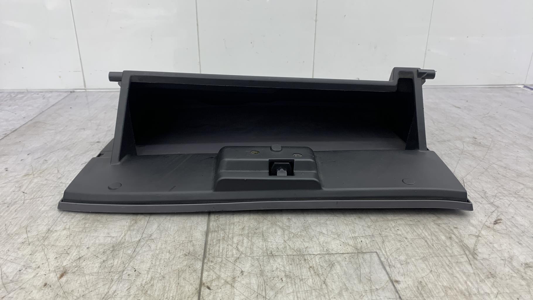 Sportello vano portaoggetti NISSAN ALMERA TINO PHASE 2 Diésel - 1