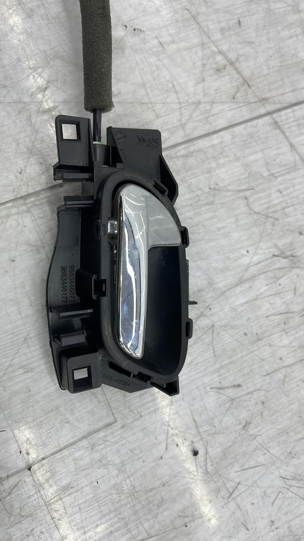 Serrure avant gauche CITROEN C3 2 PHASE 1 Diesel - 1