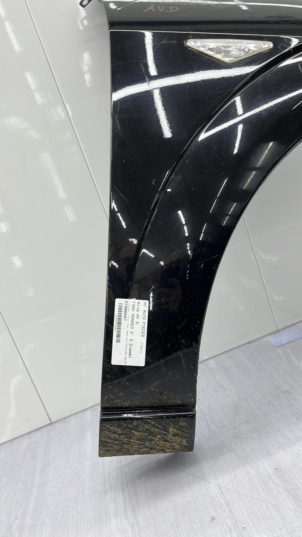 Parafango anteriore destro FORD MONDEO 2 Diésel - 1