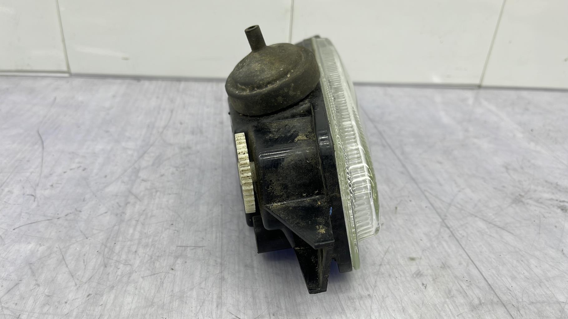 Fendinebbia sinistro (luce) FORD ESCORT 4 Gasolina - 1