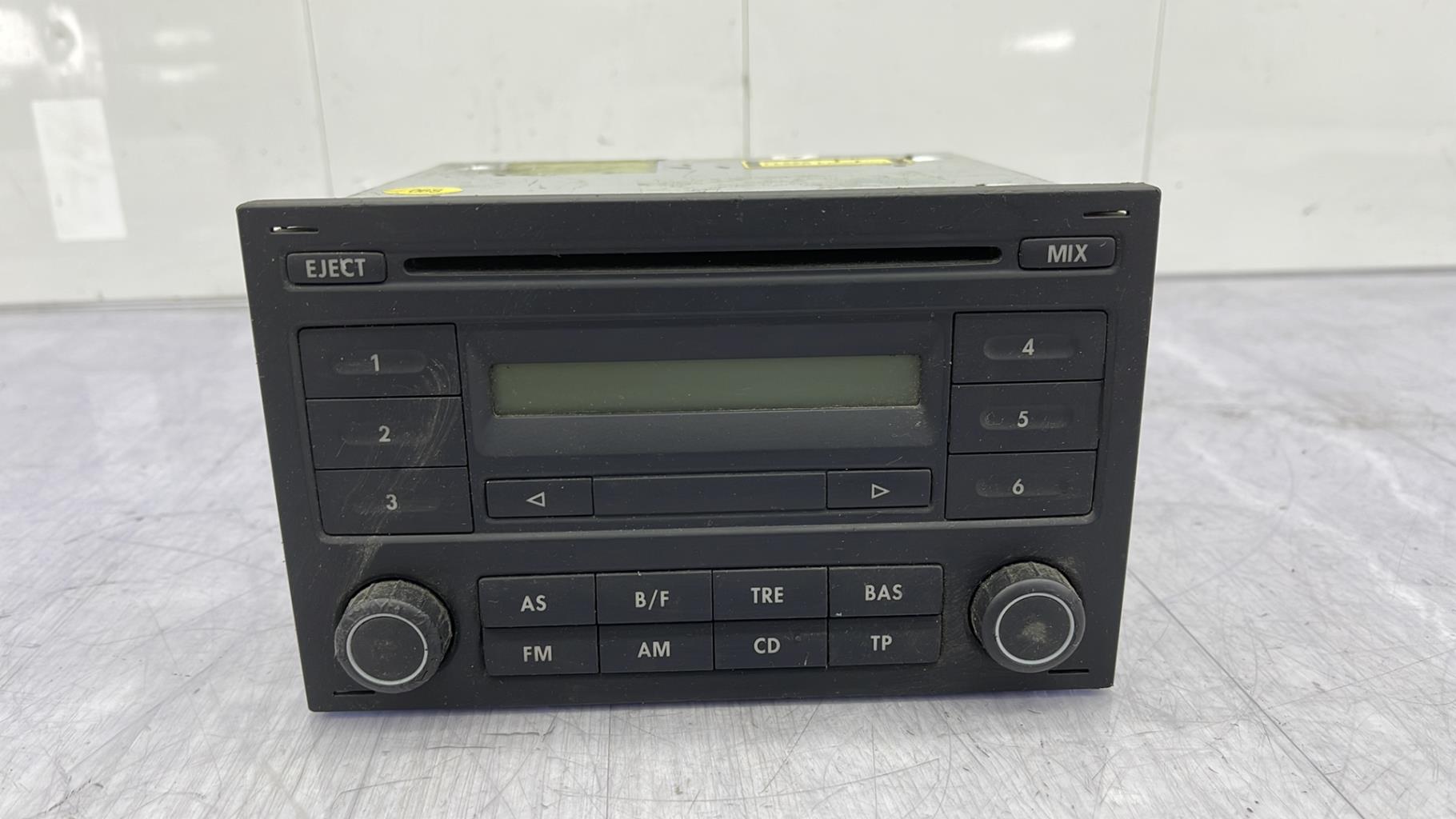 Autoradio originale VOLKSWAGEN POLO 4 PHASE 2 Diésel - 1