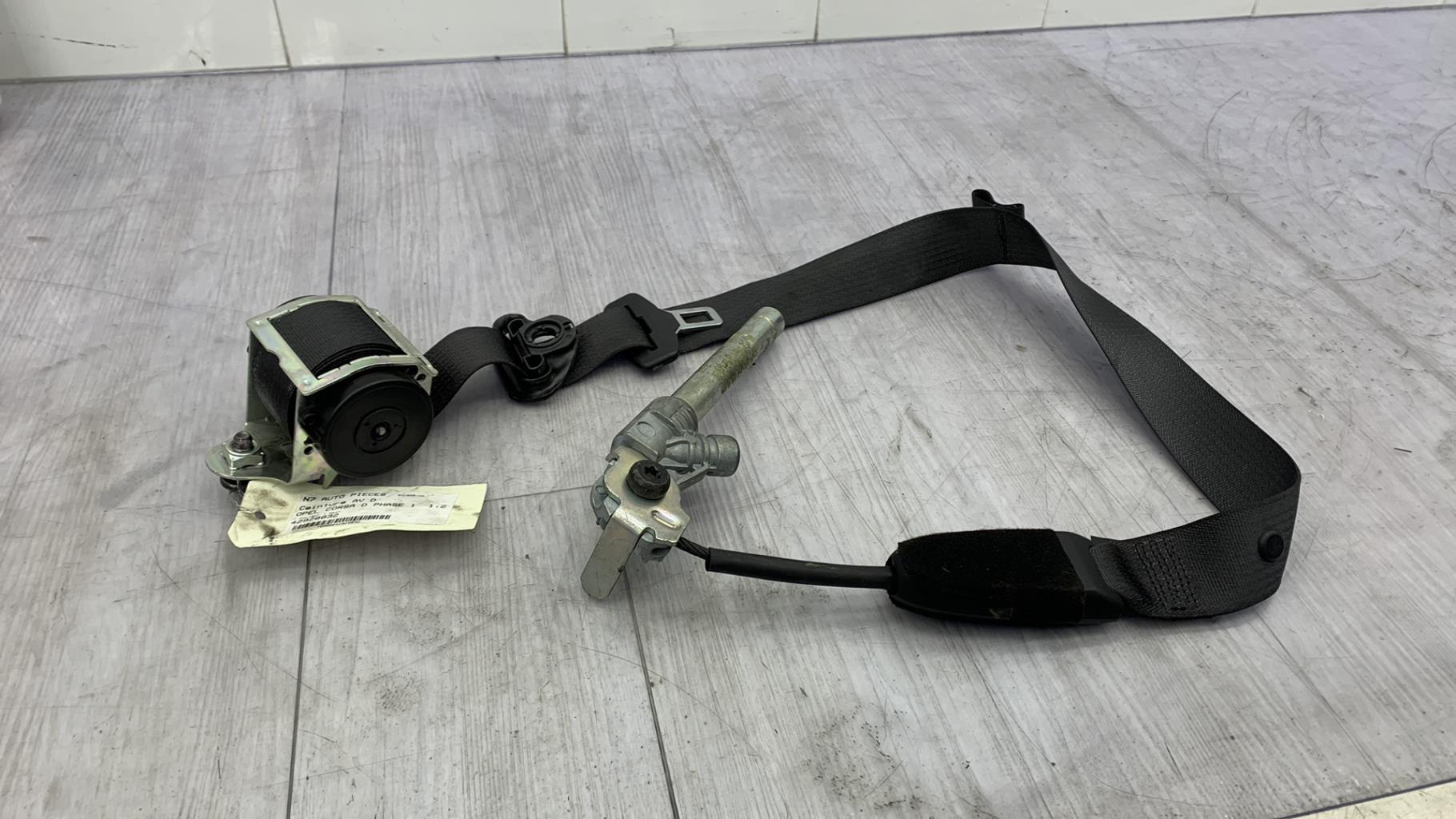 Cintura di sicurezza anteriore destra OPEL CORSA D PHASE 1 Diésel - 1