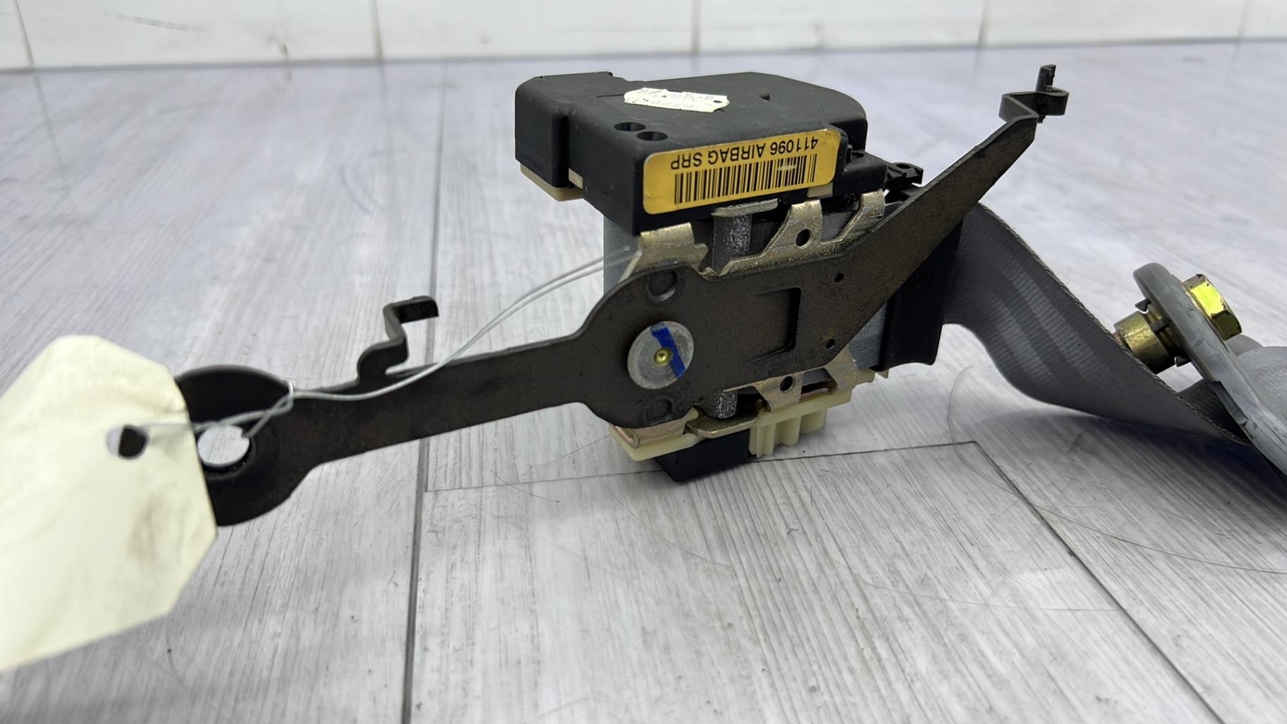 Cintura di sicurezza anteriore destra RENAULT CLIO 2 PHASE 1 Gasolina - 1