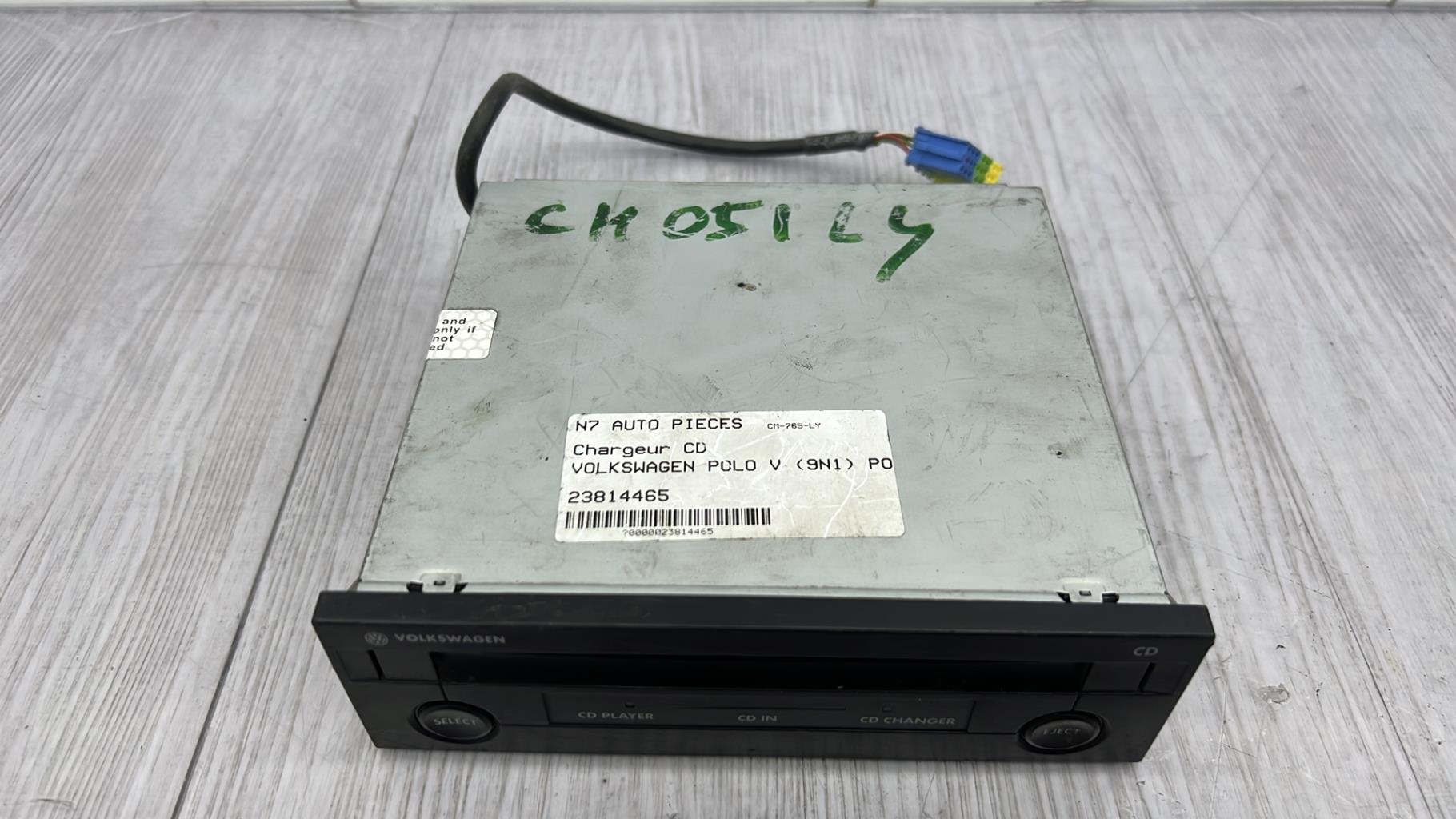 Chargeur CD VOLKSWAGEN POLO 4 PHASE 1 Essence - 1
