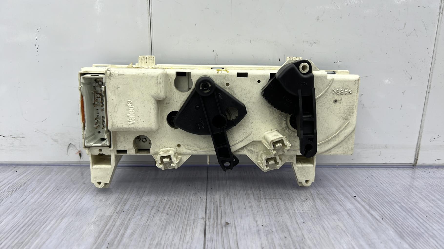 Commande chauffage RENAULT MEGANE 1 PHASE 2  - 1