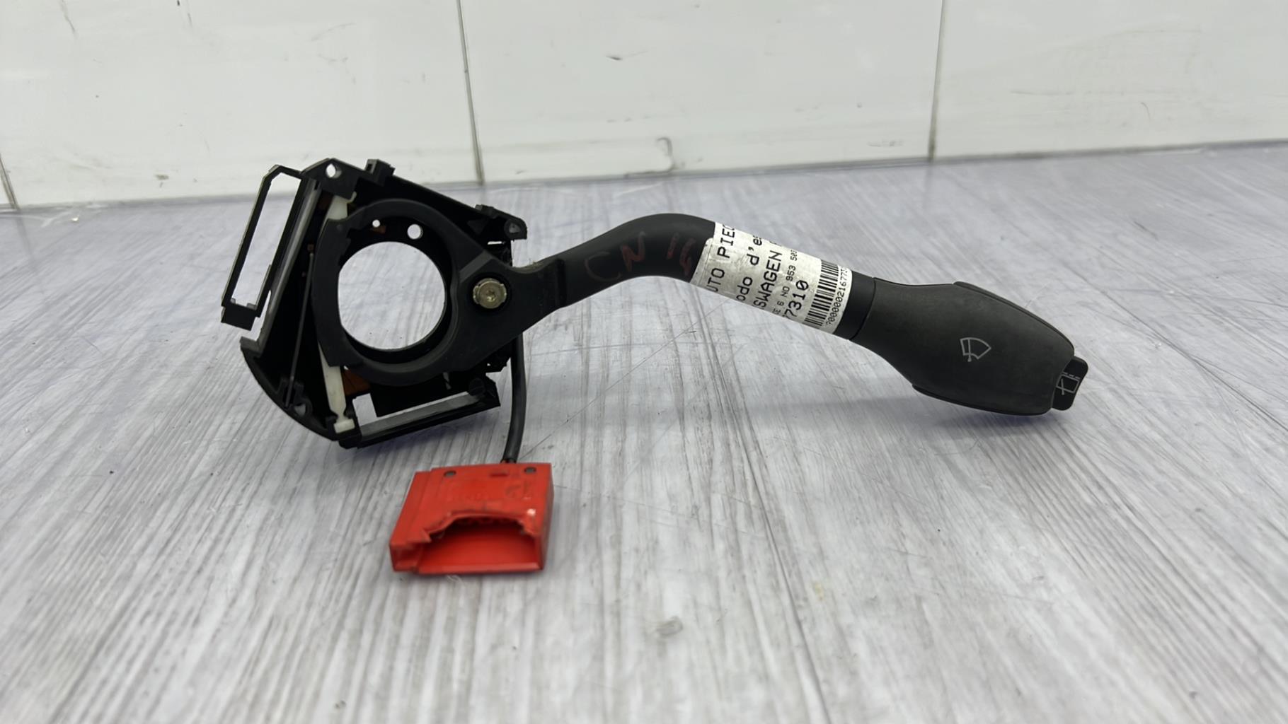 Devio tergicristalli VOLKSWAGEN POLO 3 PHASE 1 Gasolina - 1