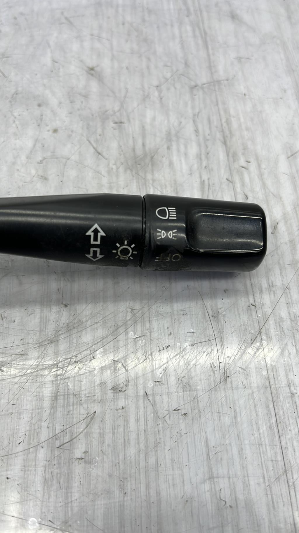 Commodo phare HONDA CR-V 1 Essence - 1