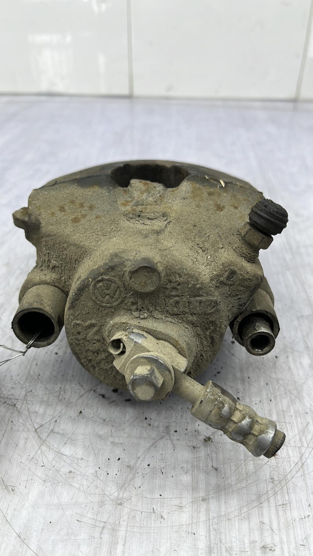 Pinza freni anteriore destra VOLKSWAGEN GOLF 5 Diésel - 1