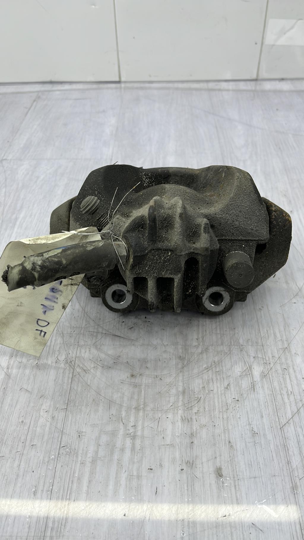 Pinza freni anteriore sinistra CITROEN C4 2 PHASE 1 Diésel - 1