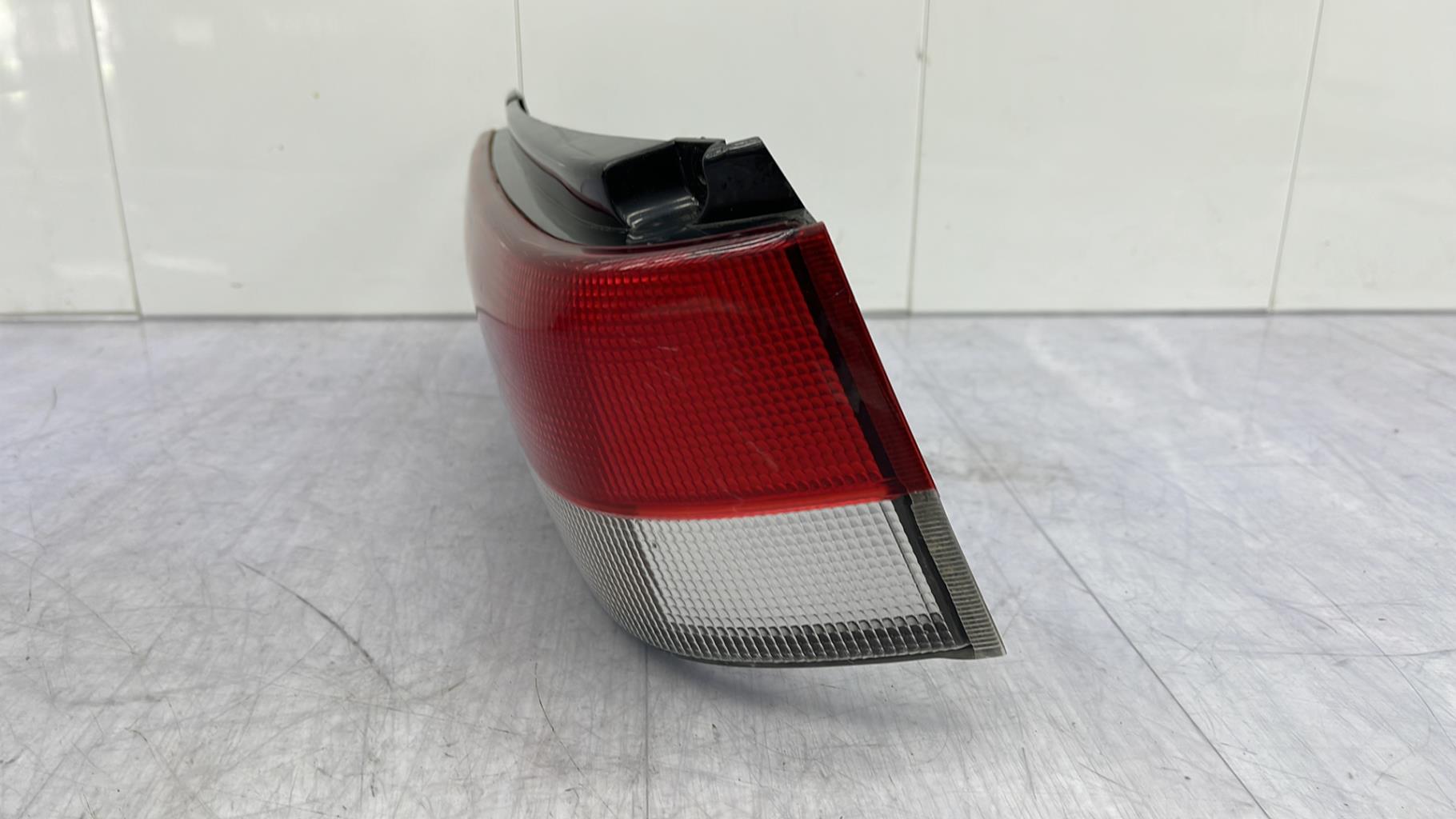 Fanale posteriore principale destro (luci) SUZUKI SWIFT 2 PHASE 1 Gasolina - 1