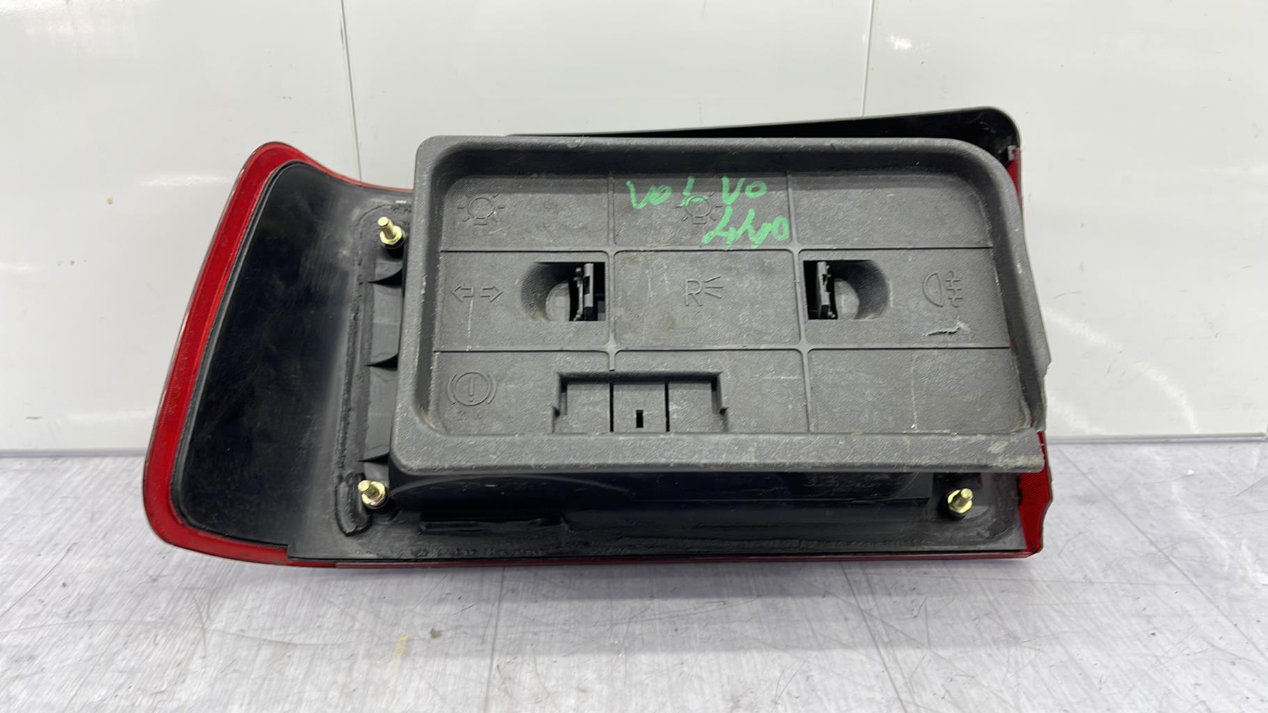 Fanale posteriore principale destro (luci) VOLVO 440 PHASE 1 Gasolina - 1