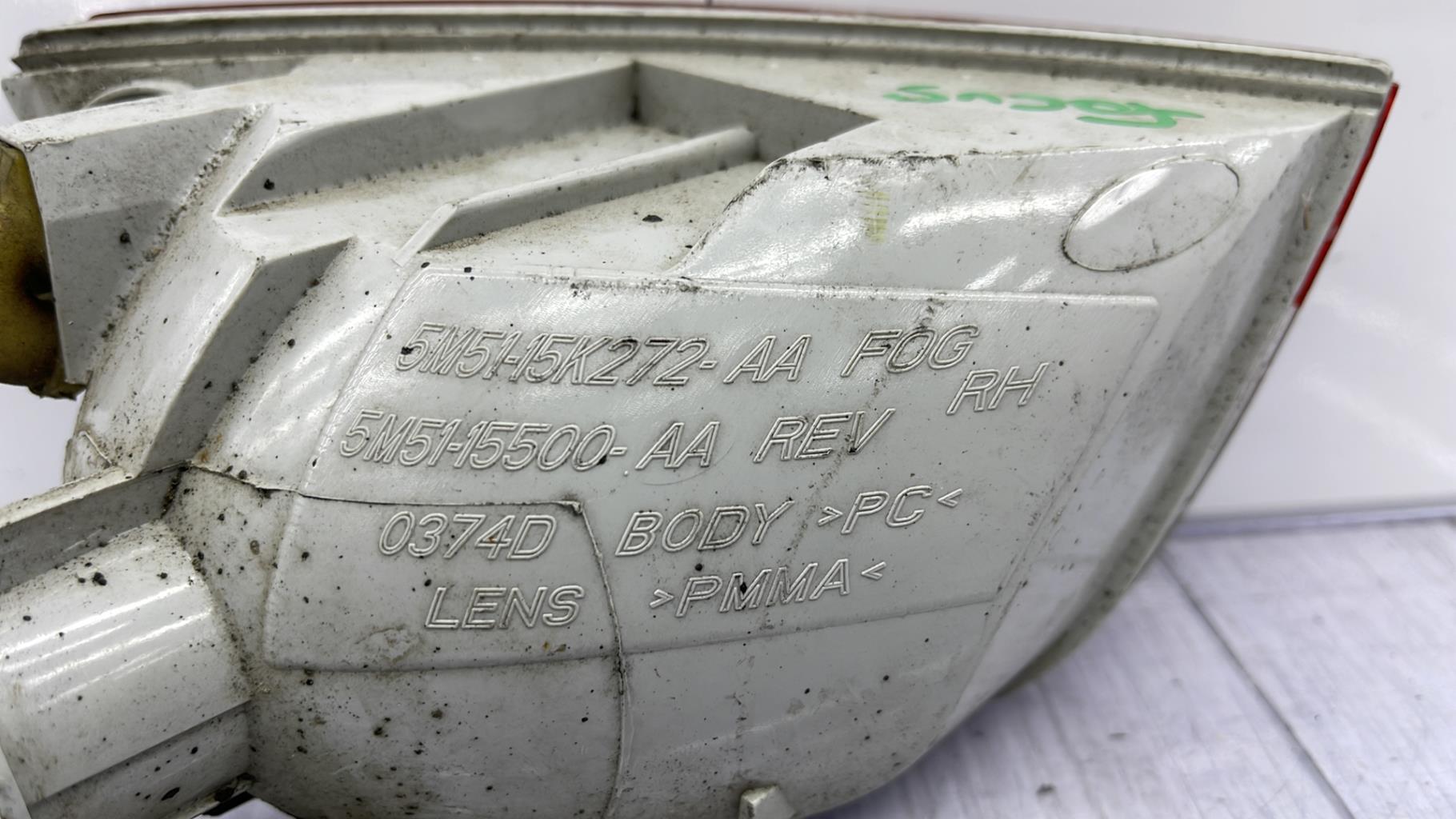 Feu de recul droit FORD FOCUS 1 Diesel - 1