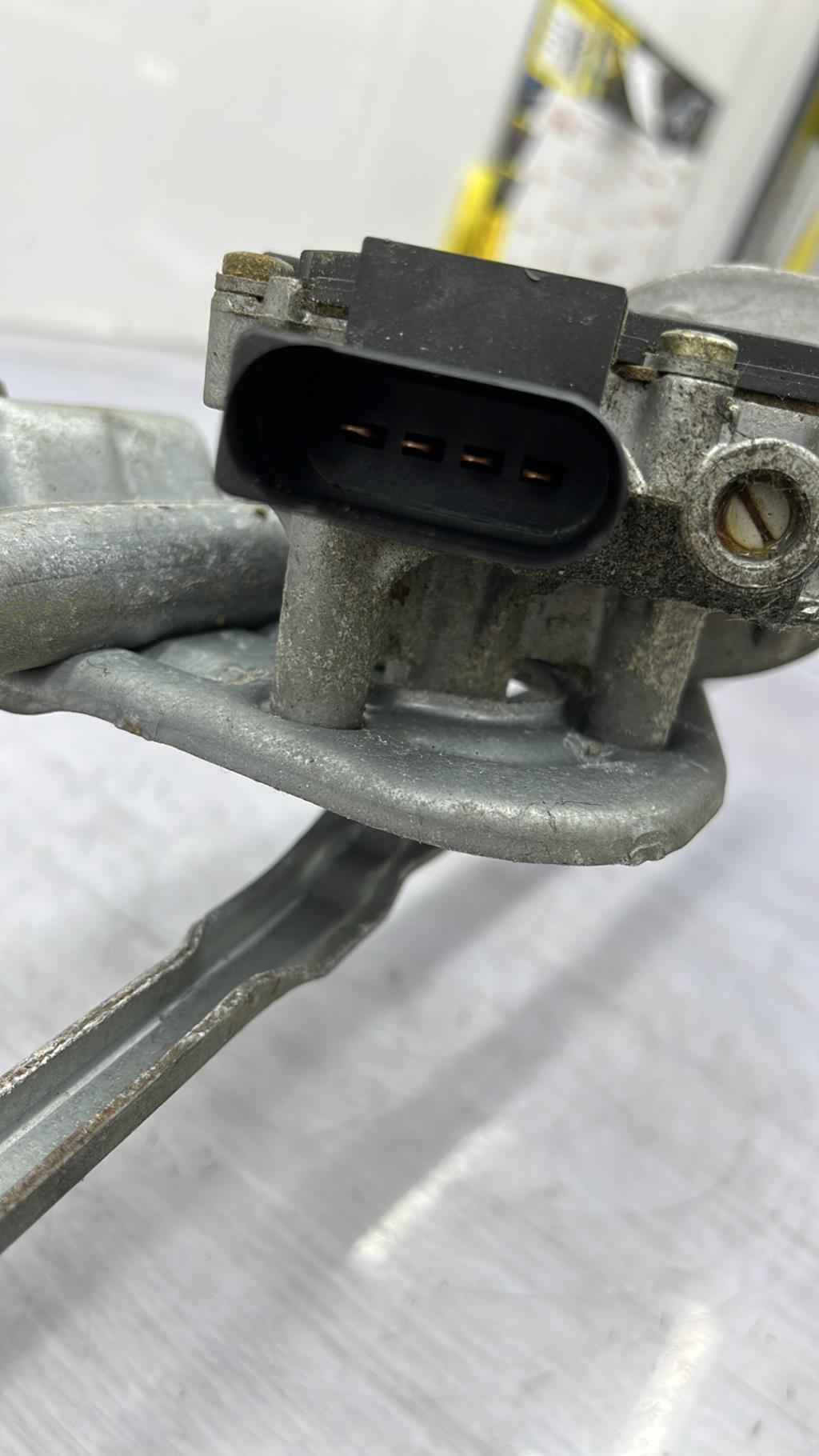 Motore tergicristallo anteriore AUDI A6 2 PHASE 1 Diésel - 1