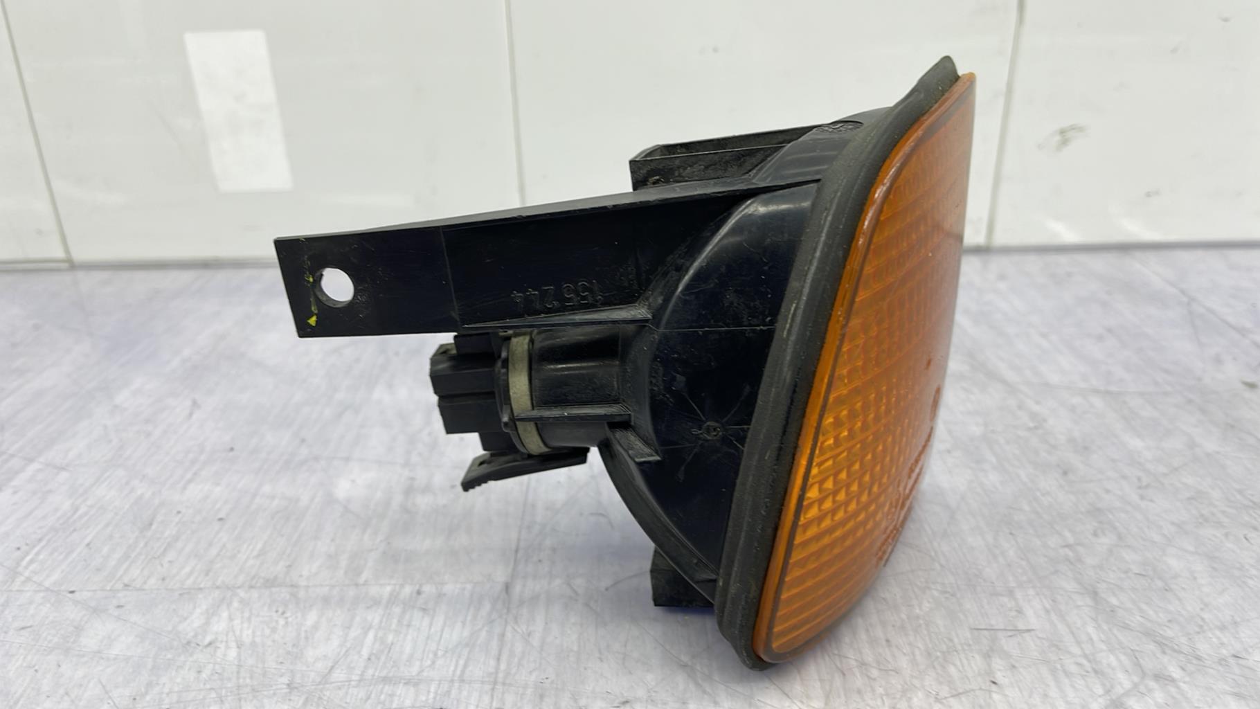 Gruppo ottico anteriore secondario destro (luci)(freccia) BMW SERIE 5 E34 Diésel - 1