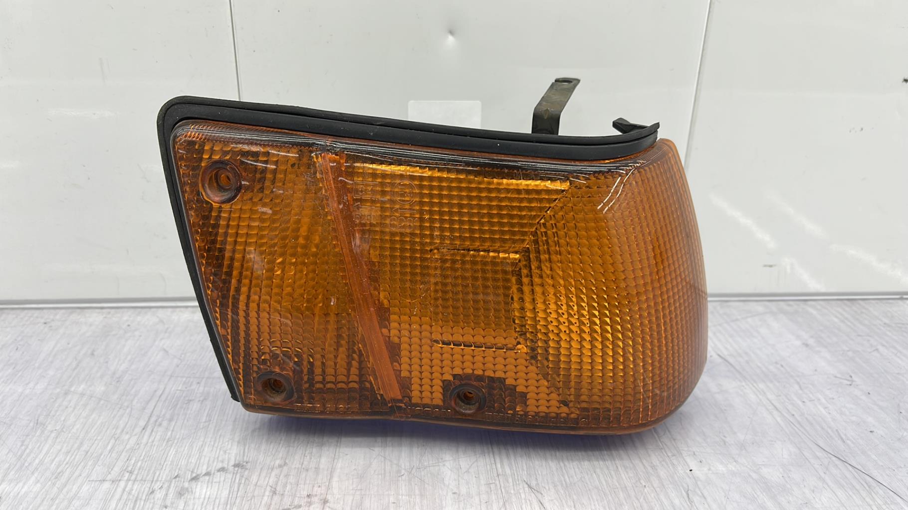 Gruppo ottico anteriore secondario destro (luci)(freccia) NISSAN SUNNY 3 Gasolina - 1