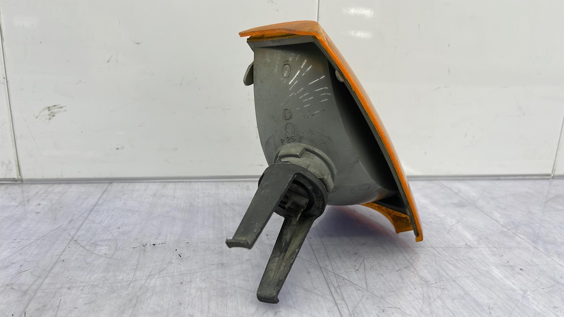 Gruppo ottico anteriore secondario destro (luci)(freccia) RENAULT R9 Gasolina - 1