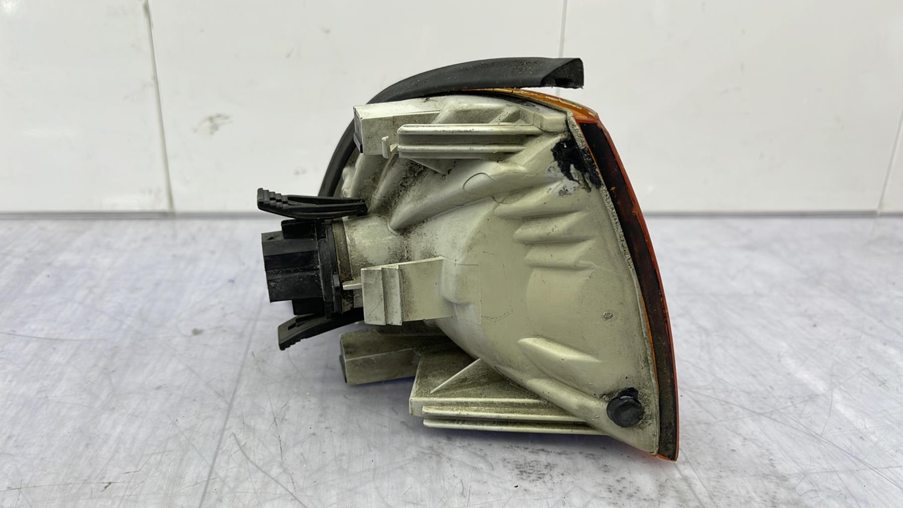Gruppo ottico anteriore secondario sinistro (luci)(freccia) BMW SERIE 3 E36 Gasolina - 1