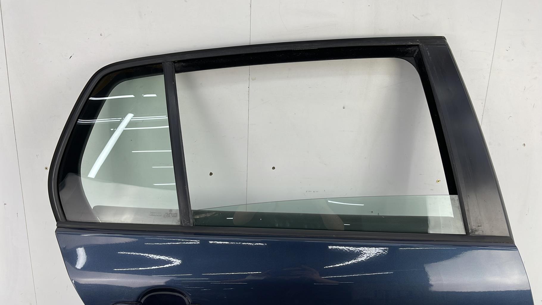 Portiera posteriore destra VOLKSWAGEN GOLF 5 Diésel - 1