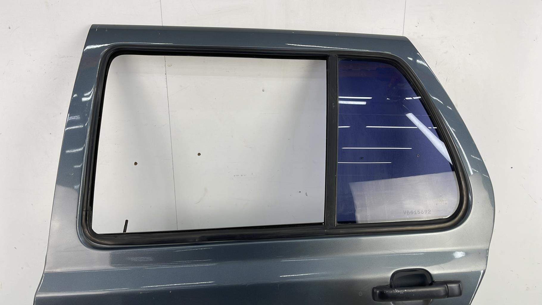 Portiera posteriore sinistra VOLKSWAGEN GOLF 3 Diésel - 1