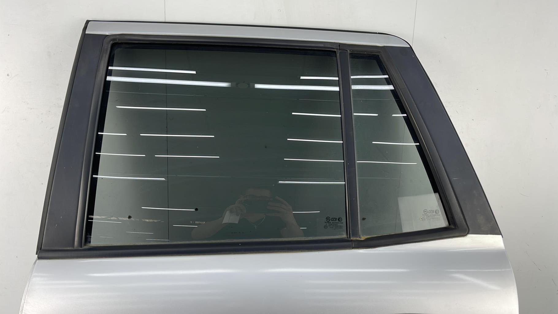 Portiera posteriore sinistra HYUNDAI SANTA FE 1 Diésel - 1