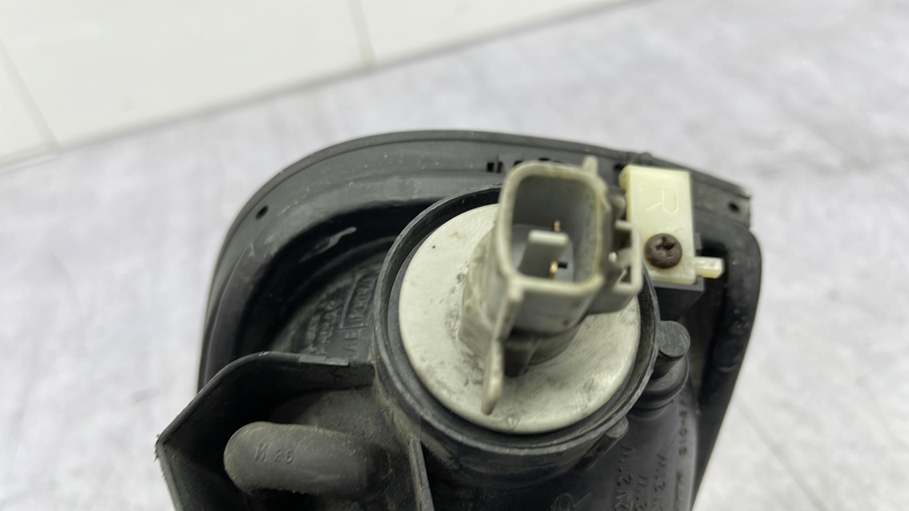 Ripetitore lampeggiante anteriore destro (Luci) SUZUKI BALENO 1 BREAK Gasolina - 1