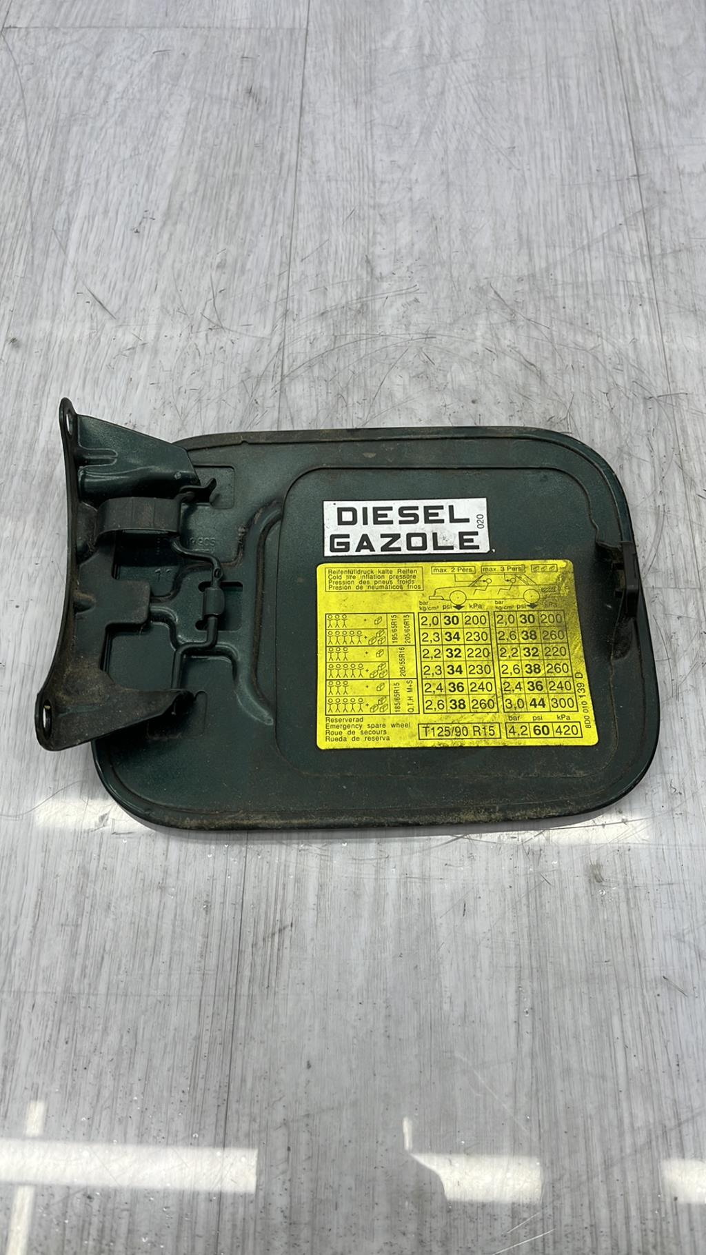 Trappe d'essence AUDI A4 1 PHASE 1 Diesel - 1