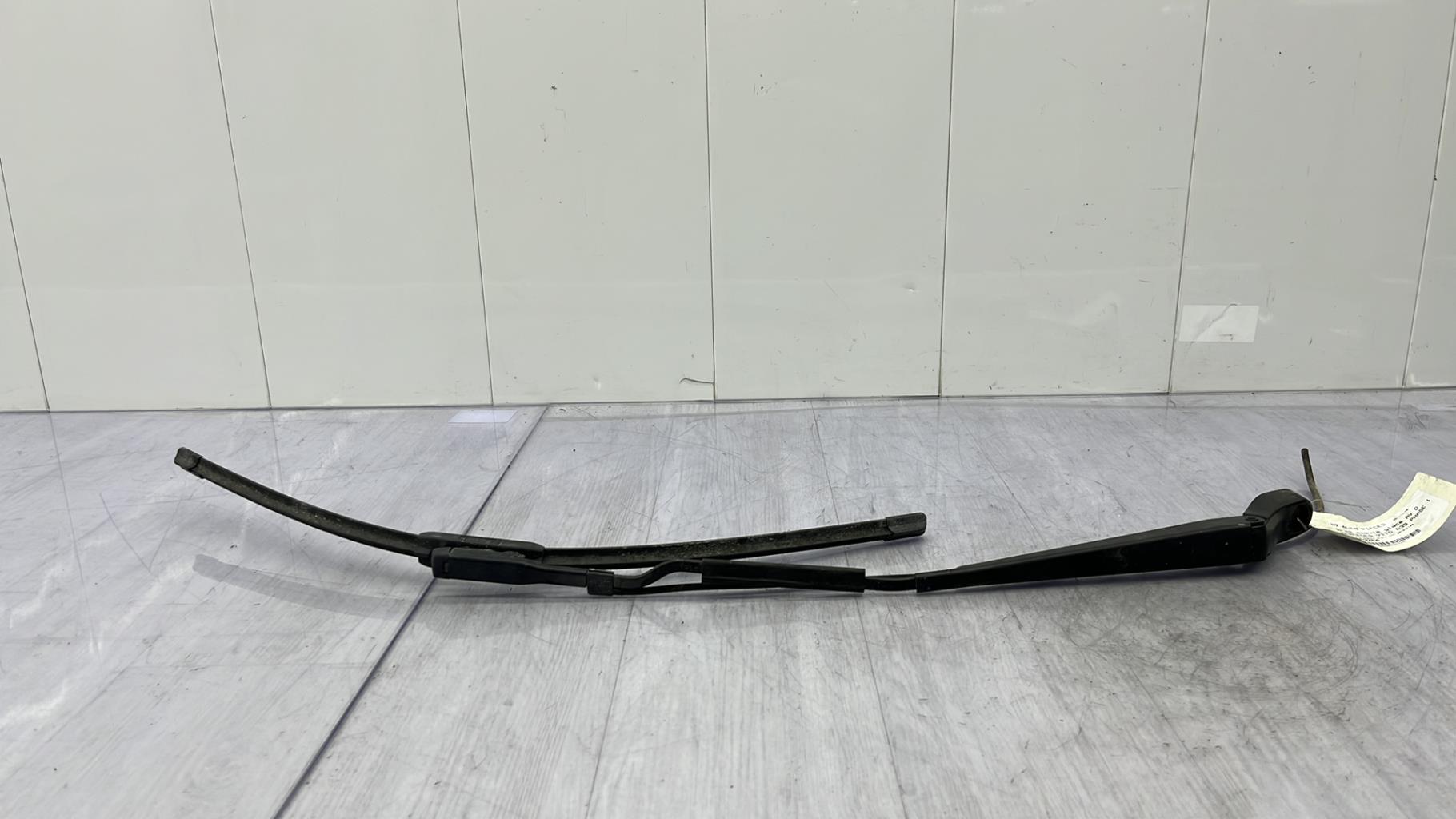 Braccio tergicristallo anteriore destro MERCEDES VITO 639 PHASE 1 Diésel - 1