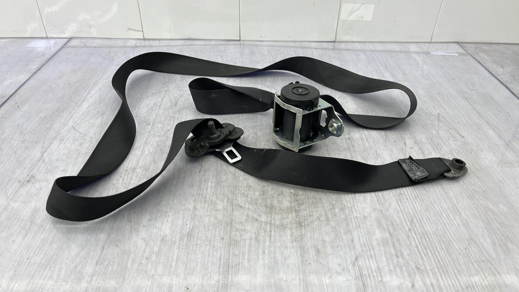 Cintura di sicurezza anteriore destra BMW SERIE 5 E61 TOURING PHASE 2 BREAK Diésel - 1