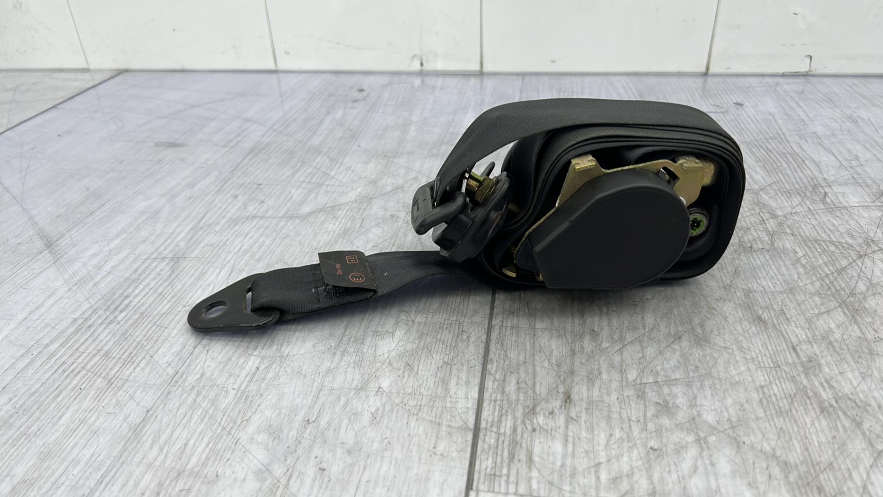Cintura di sicurezza anteriore destra PEUGEOT 607 PHASE 1 Diésel - 1