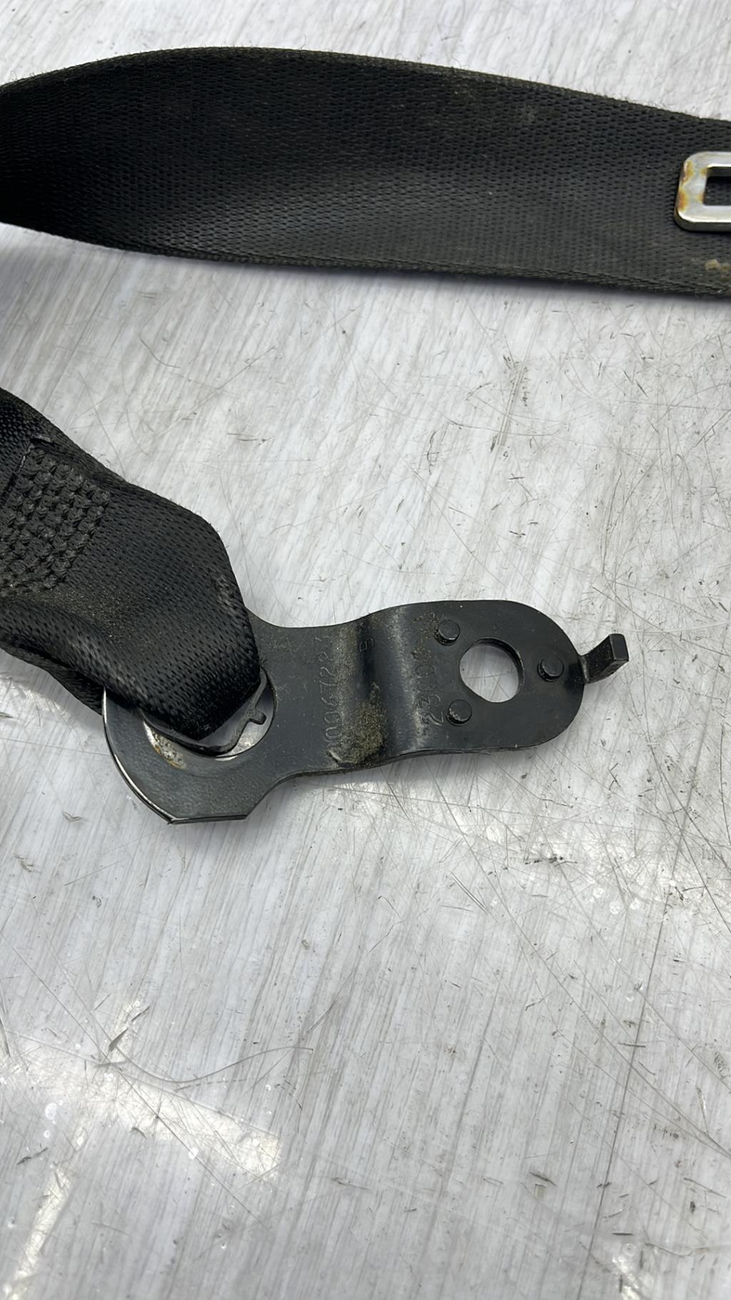 Cintura di sicurezza anteriore sinistra MERCEDES CLASSE C 203 PHASE 1 BREAK Diésel - 1