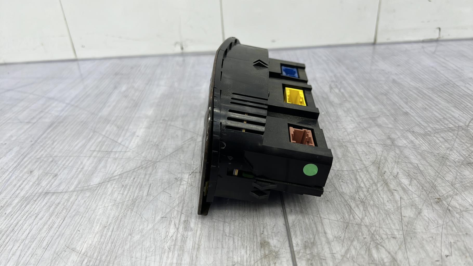 Commande chauffage PEUGEOT 607 PHASE 1 Diesel - 1