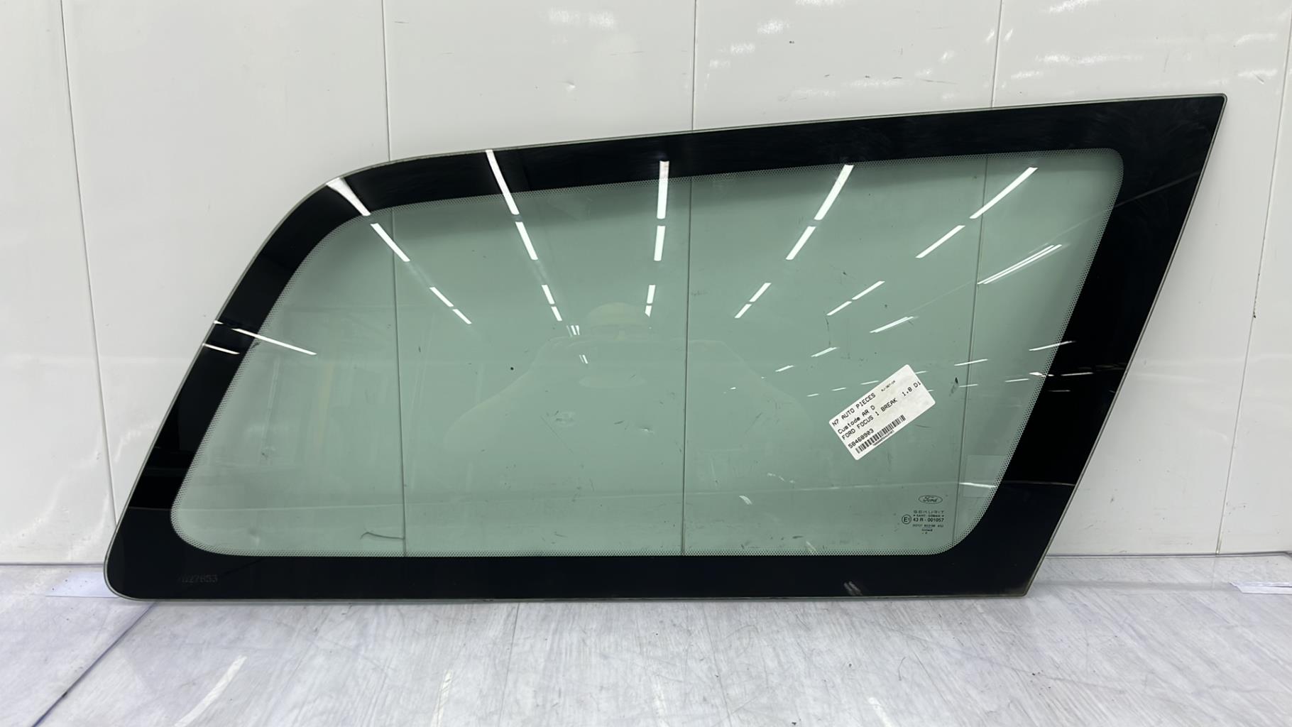 Custode arriere droit FORD FOCUS 1 BREAK Diesel - 1