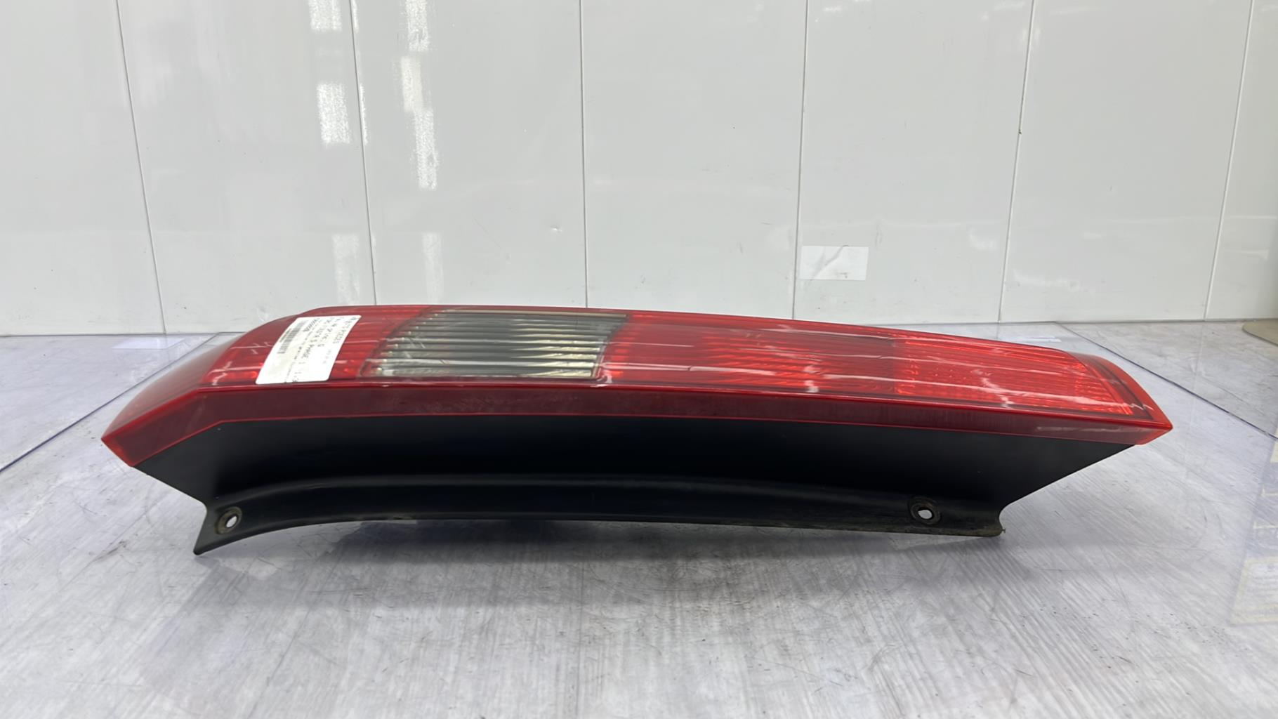 Fanale posteriore principale sinistro (luci) FORD FIESTA 5 PHASE 1 Gasolina - 1