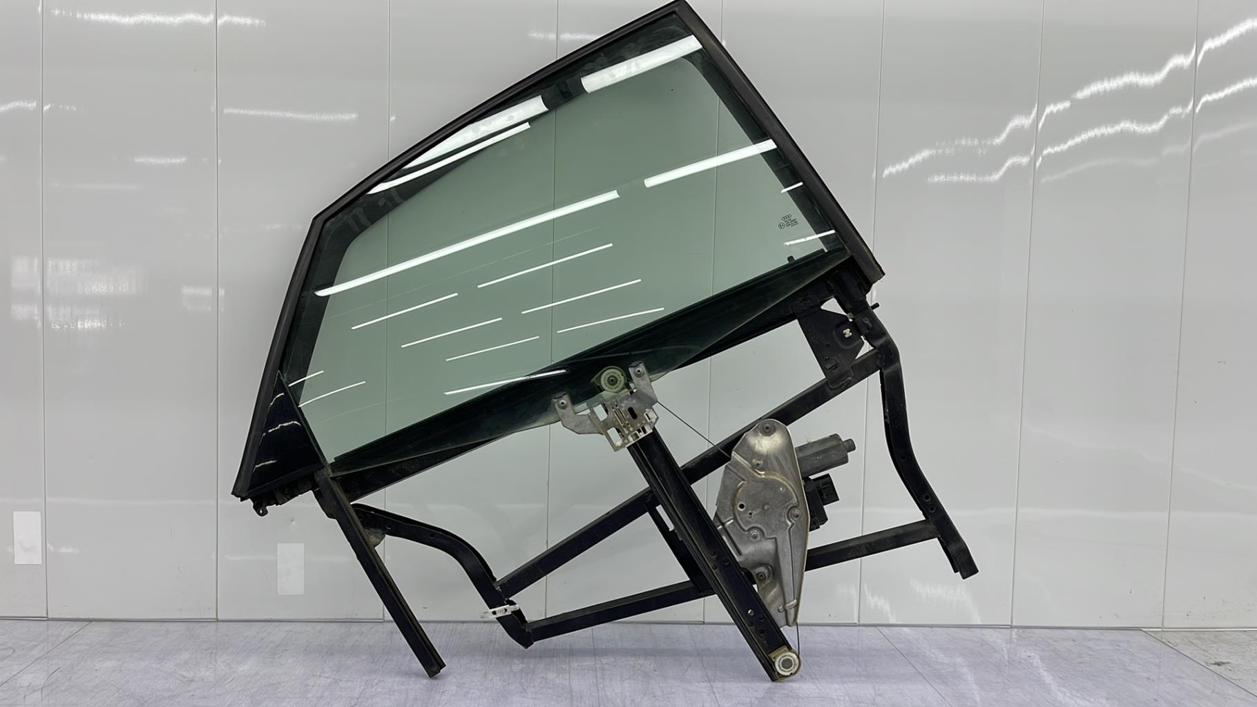 Meccanismo alzacristalli elettrico posteriore destro AUDI A6 2 PHASE 1 Diésel - 1