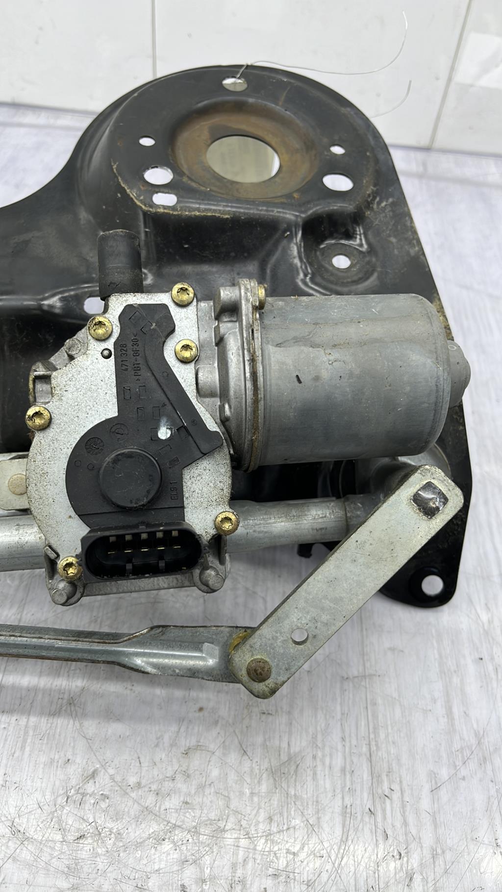 Motore tergicristallo anteriore FORD FIESTA 5 PHASE 1 Diésel - 1