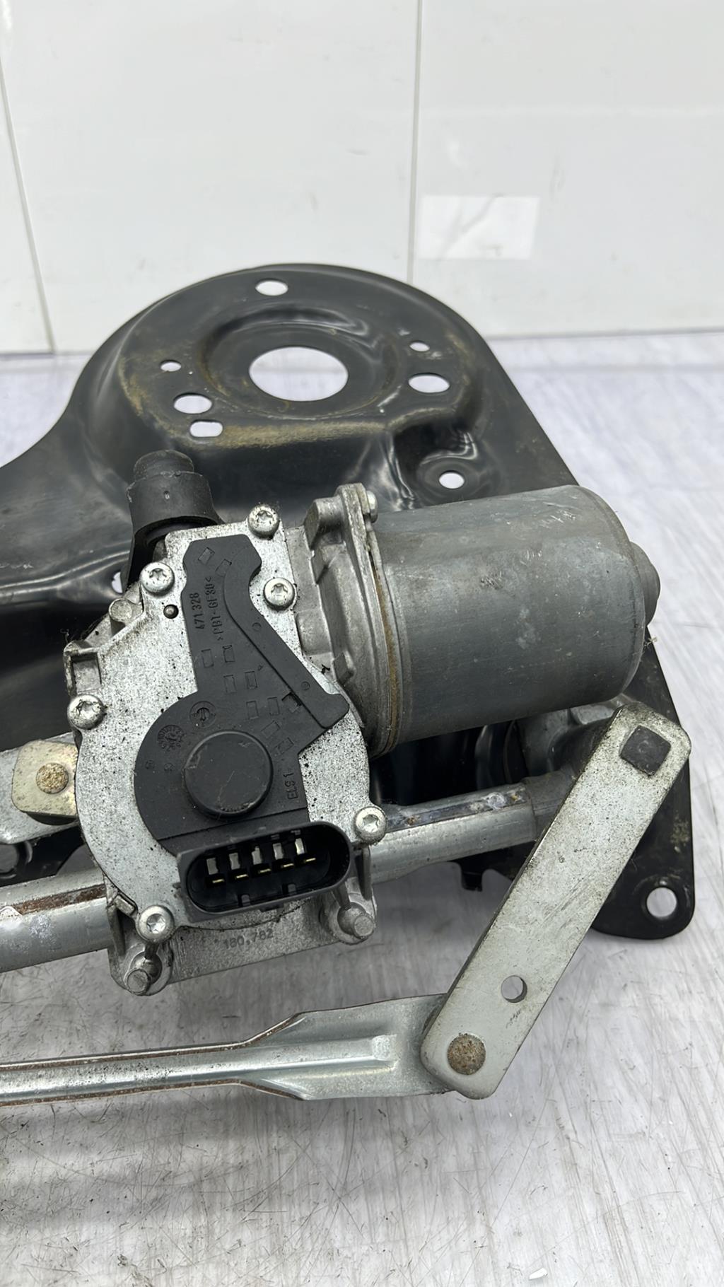 Motore tergicristallo anteriore FORD FIESTA 5 PHASE 1 Gasolina - 1