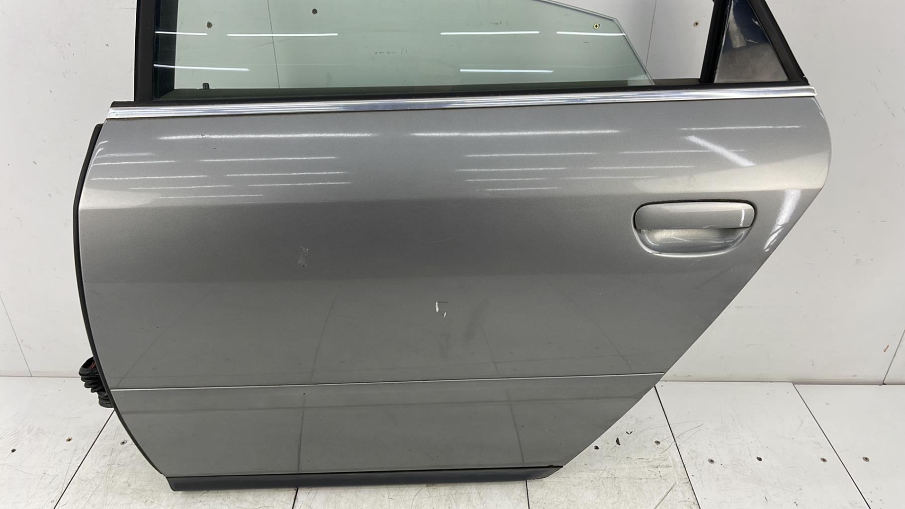Portiera posteriore sinistra AUDI A6 2 PHASE 1 Diésel - 1
