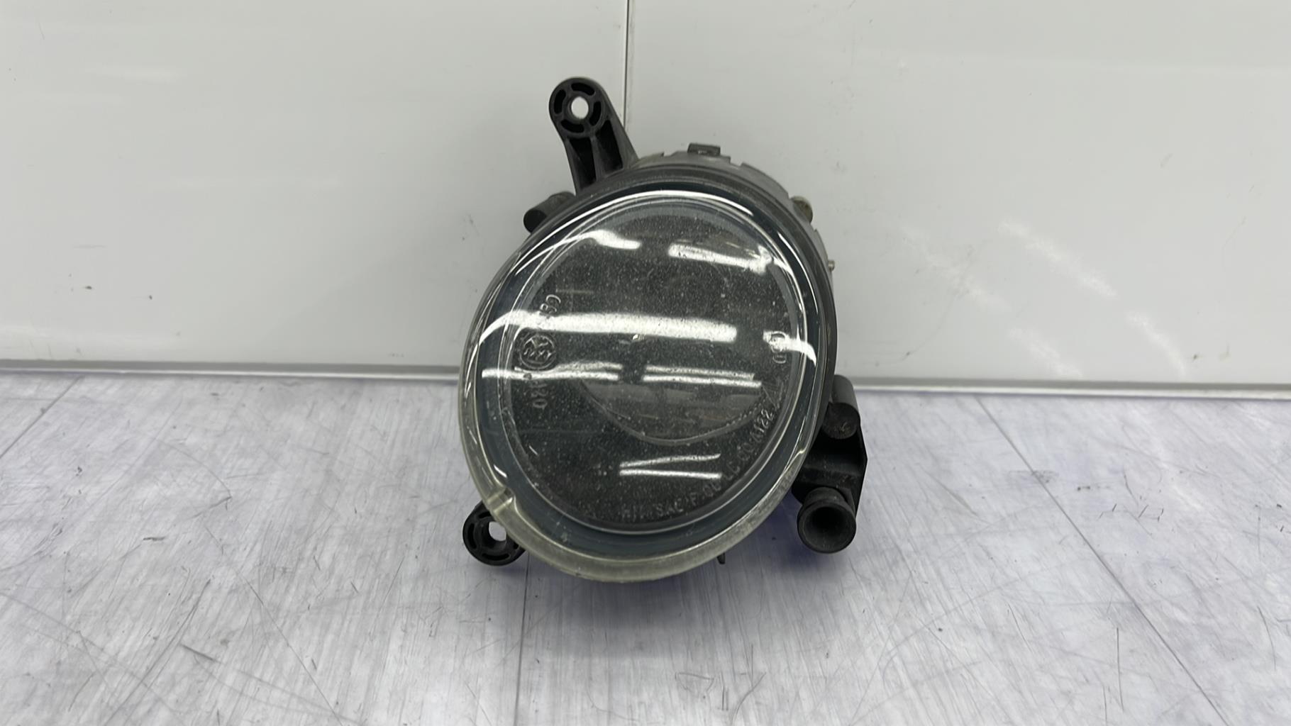 Fendinebbia sinistro (luce) AUDI A6 1 Diésel - 1