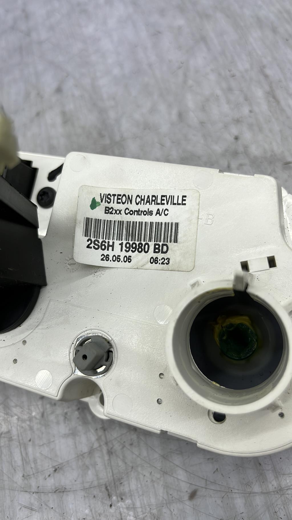 Commande chauffage FORD FIESTA 5 PHASE 1 Diesel - 1