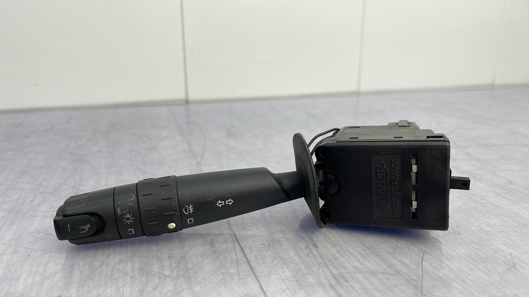 Commande de phare PEUGEOT 406 PHASE 1 Diesel - 1