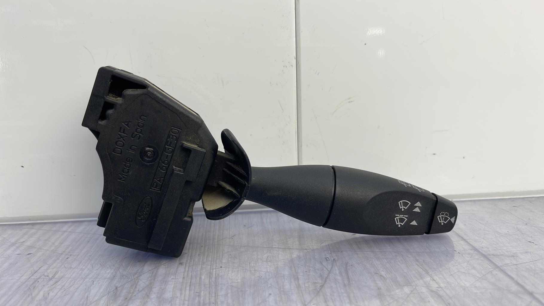 Commodo d'essuie glaces FORD FOCUS 1 Diesel - 1