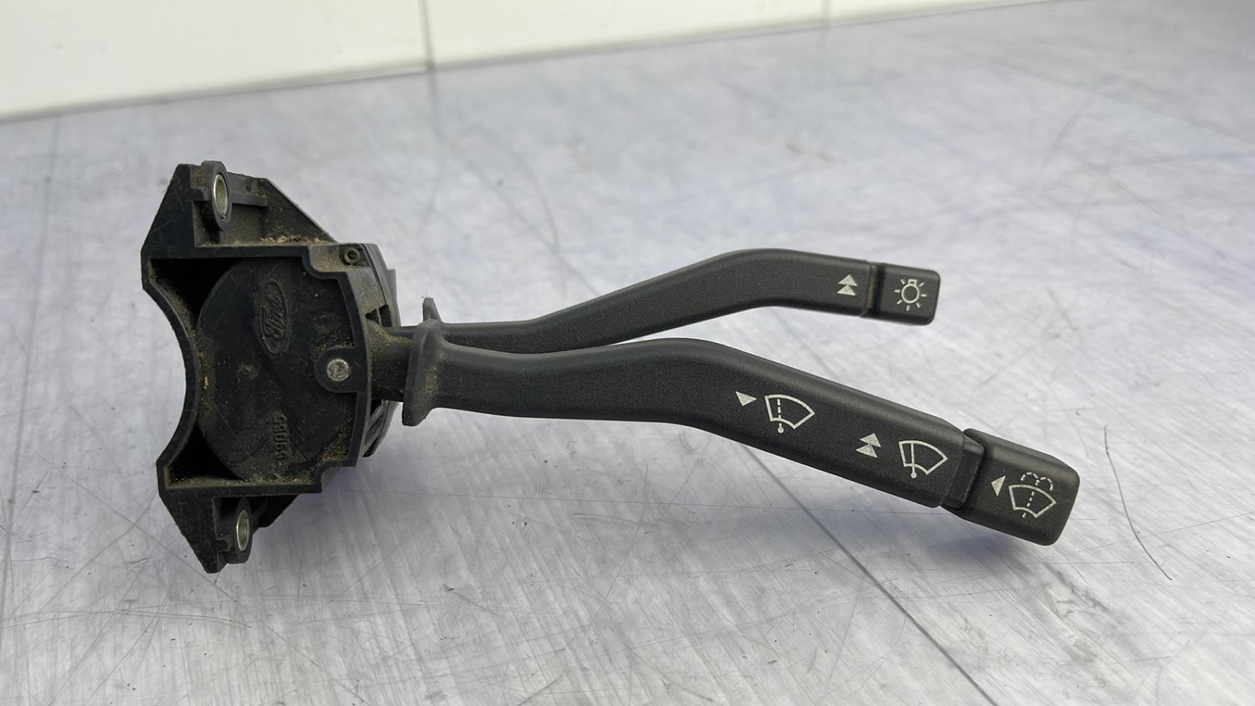 Commodo d'essuie glaces FORD ESCORT 3 Essence - 1
