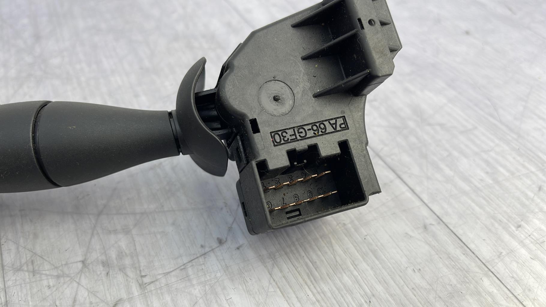 Commodo d'essuie glaces FORD FOCUS 1 BREAK Diesel - 1