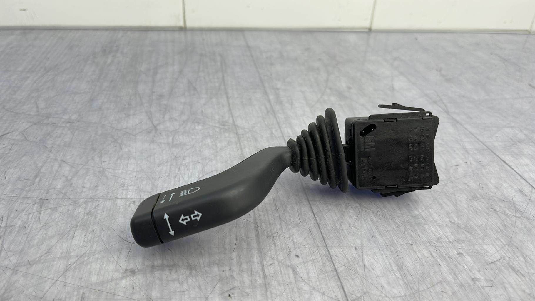 Commodo phare OPEL CORSA C PHASE 1 Essence - 1