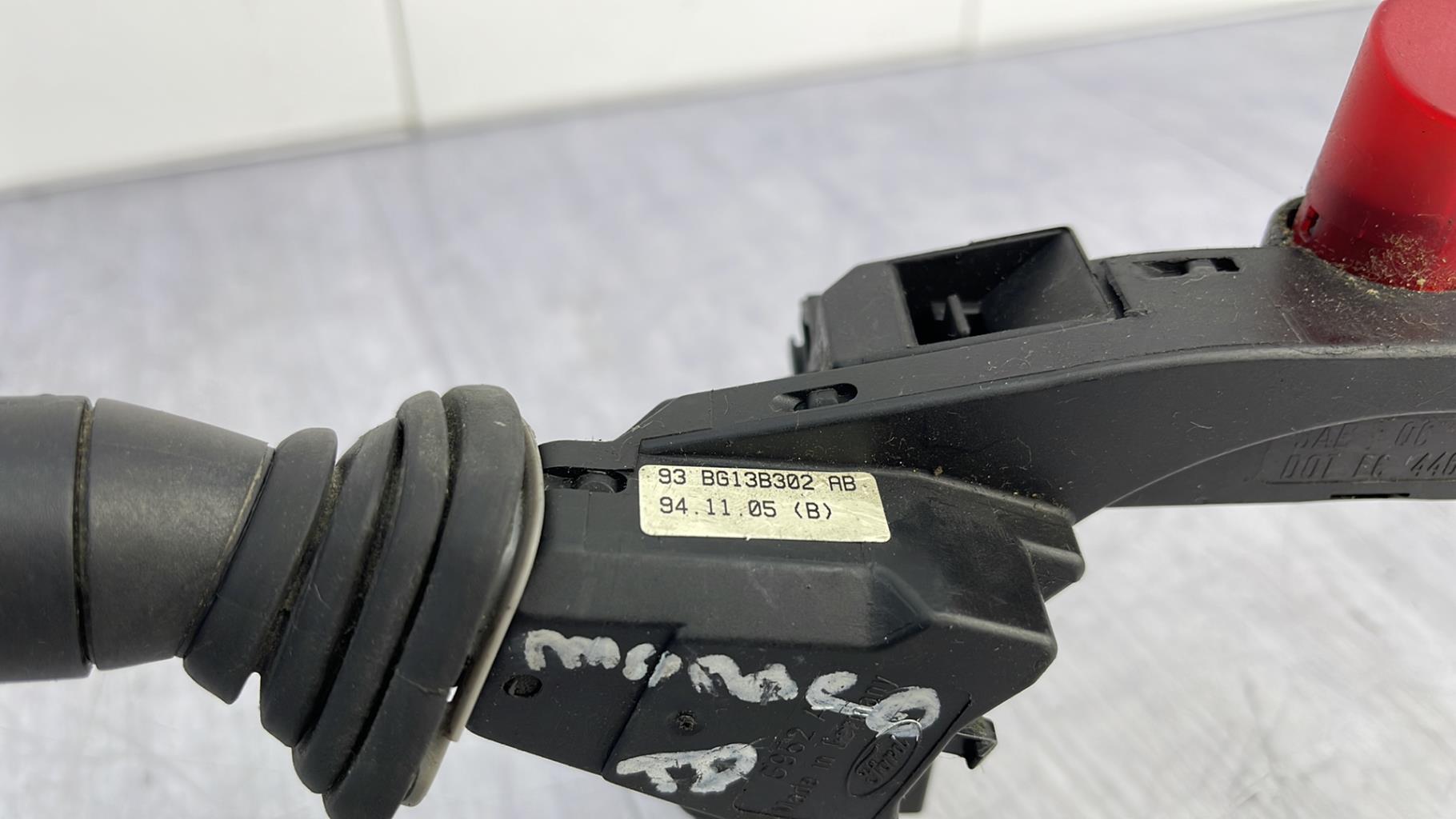 Commodo phare FORD MONDEO 1 PHASE 1 Essence - 1