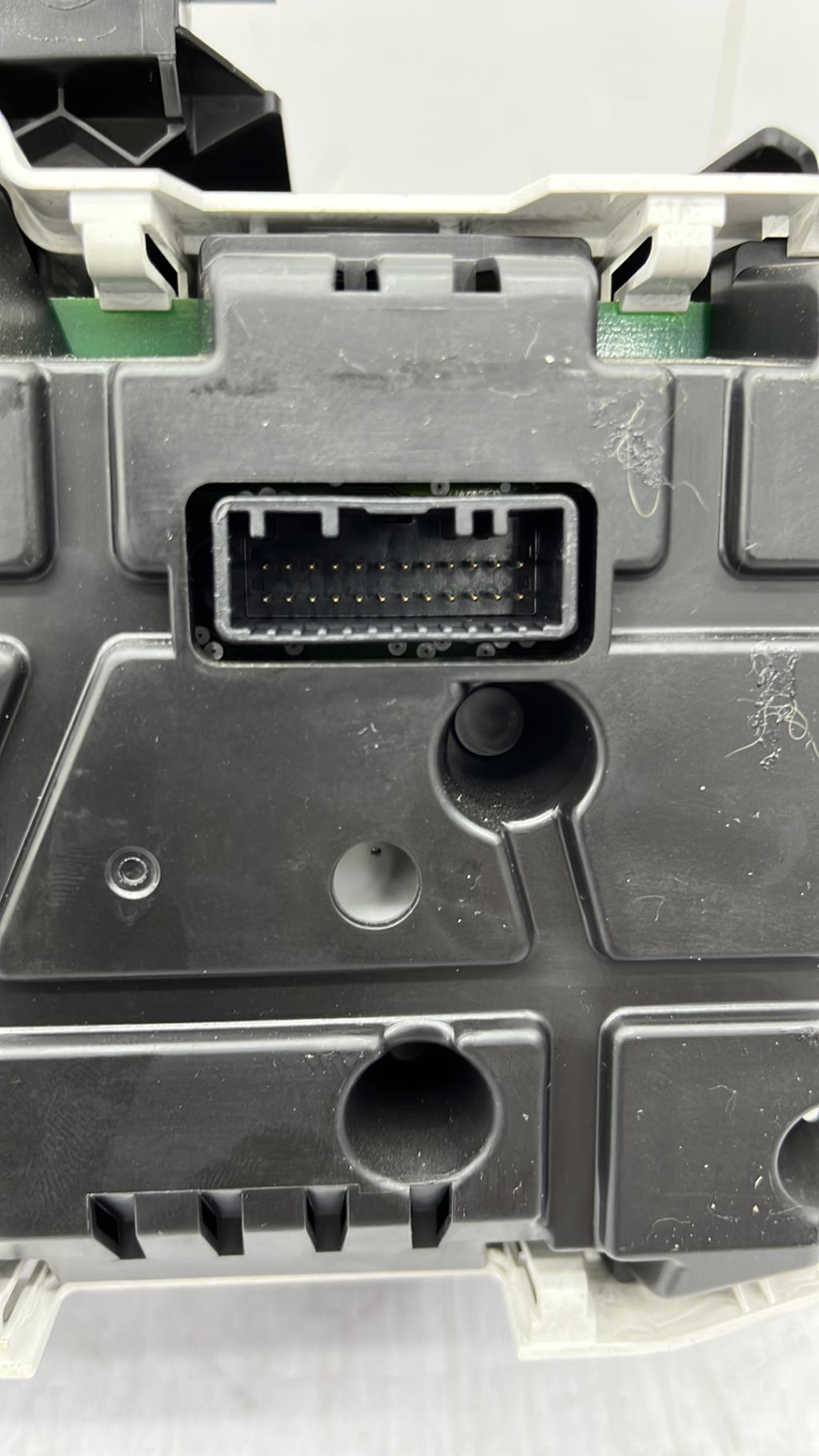 Compteur RENAULT CLIO 4 PHASE 2  - 1