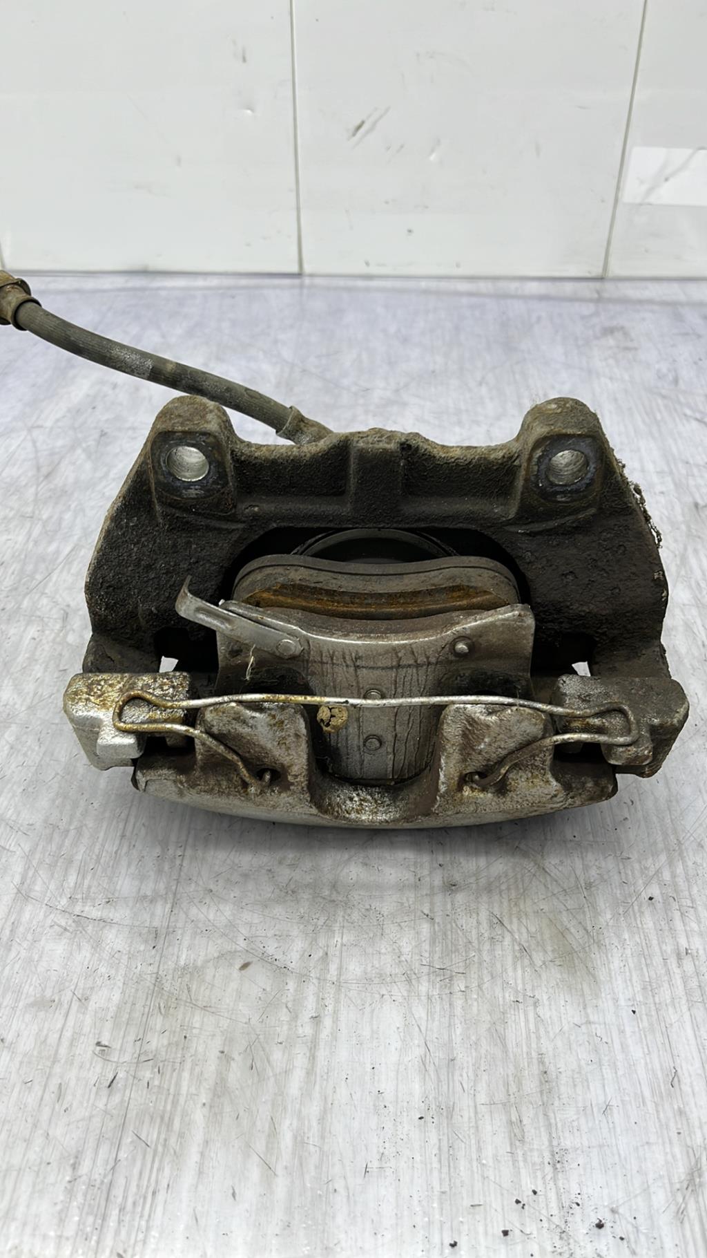Pinza freni anteriore sinistra OPEL ASTRA H TWINTOP CABRIOLET Diésel - 1